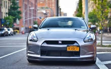  Nissan GT-R   